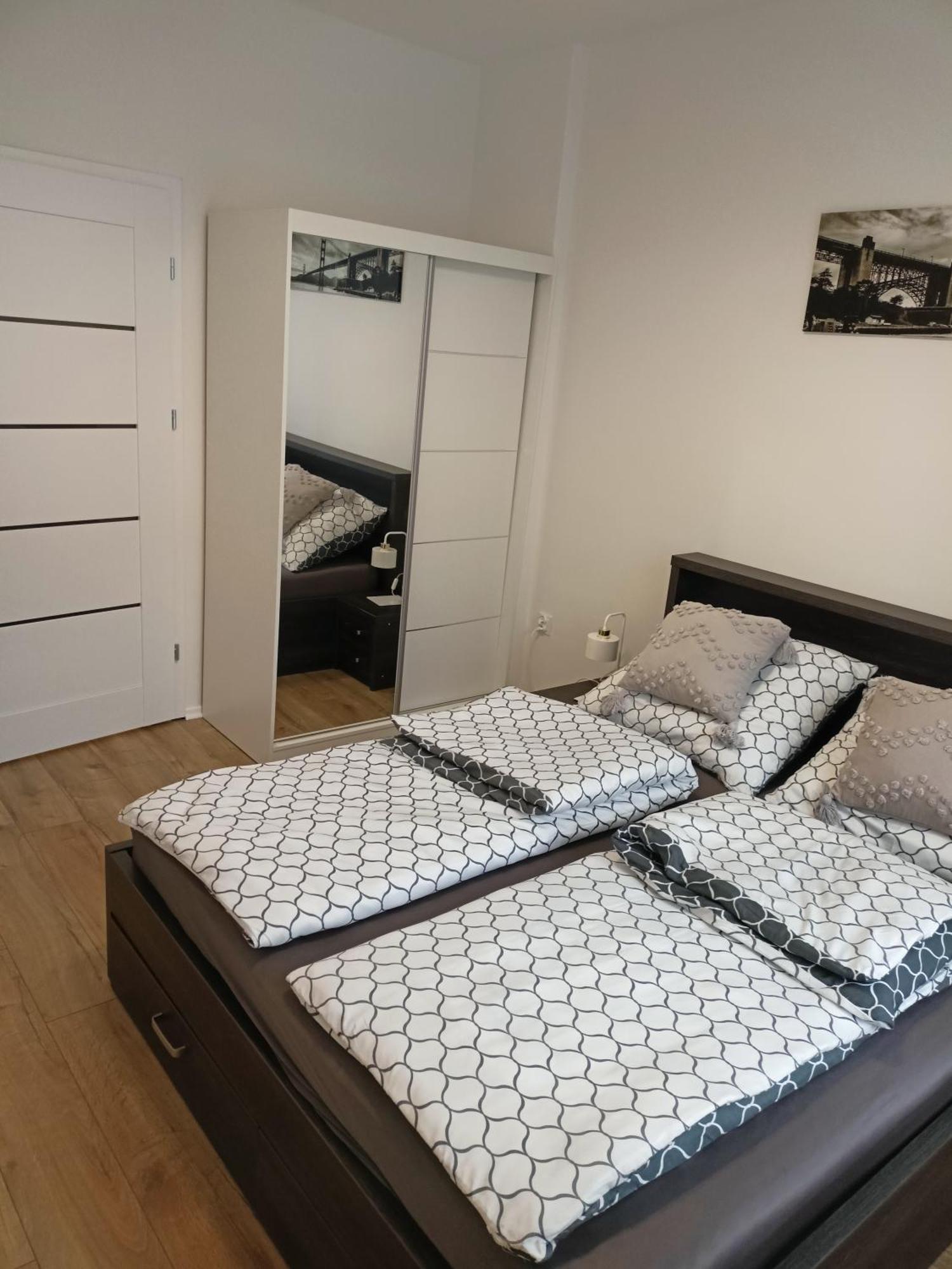 ילנייה גורה Apartament Slowackiego 41 מראה חיצוני תמונה